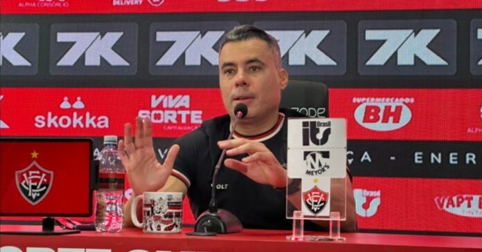 jair-ventura-elogia-ofensiva-criativa-do-vitoria-contra-o-botafogo