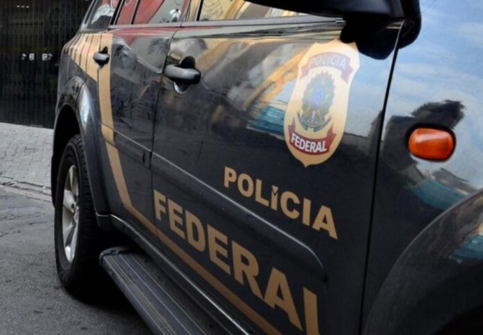 pf-investiga-grupo-que-corrompia-agentes-para-fraudar-cpfs-no-rio