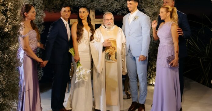 filho-de-xanddy-e-carla-perez-se-casa-na-bahia-em-cerimonia-intima,-com-show-de-pericles