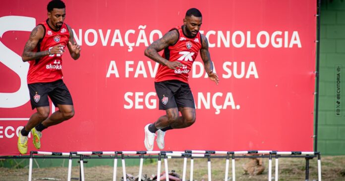 vitoria-intensifica-treino-tatico-com-11-contra-11-para-o-ba-vi
