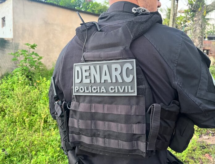 dois-suspeitos-de-trafico-de-drogas-sao-detidos-na-rm-de-salvador