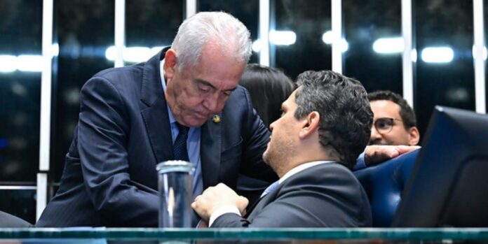 alcolumbre-nao-encaminha-pec-da-jornada-6×1-a-ccj;-otto-aguarda-projeto-para-indicar-relator