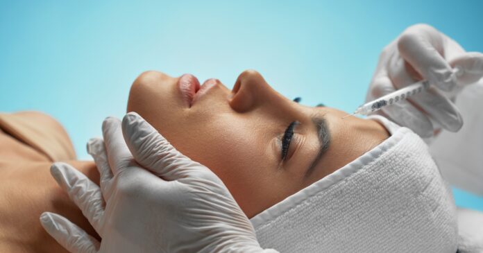 tribunal-cancela-regra-que-ampliava-competencias-de-dentistas-em-harmonizacao-facial