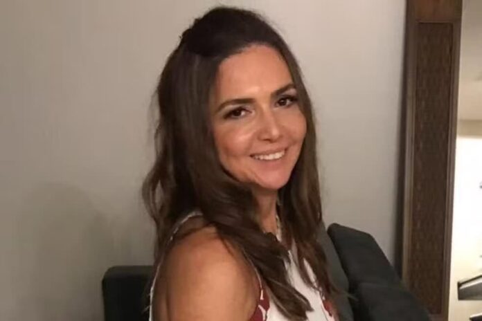 corpo-da-promotora-vitima-de-afogamento-em-praia-do-forte-chega-a-manaus