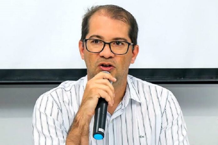 r$-55-milhoes-em-esquema-de-lixo-em-teixeira-de-freitas:-denuncias-de-favorecimento-e-regras-‘sombra’-chegam-a-justica-na-bahia