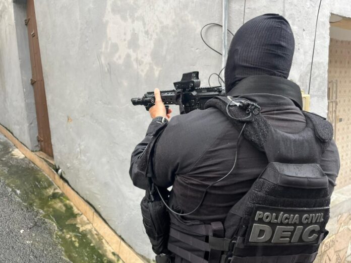 policia-civil-da-bahia-prende-trio-por-assaltos-a-onibus-no-lobato,-salvador