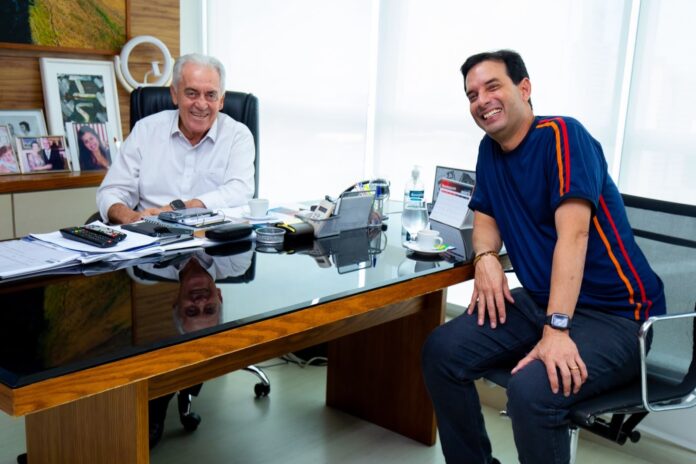 leo-prates-e-otto-alencar-discutem-no-senado-a-tramitacao-da-pec-6×1