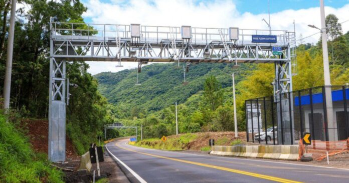 cnh-do-brasil-amplia-consulta-a-pedagios-eletronicos-do-free-flow