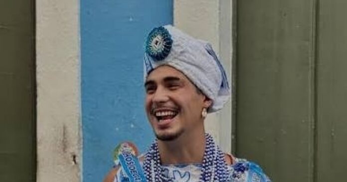 blog-do-marrom:-anitta-teria-affair,-torce-pelo-bahia-e-nasceu-no-cabula