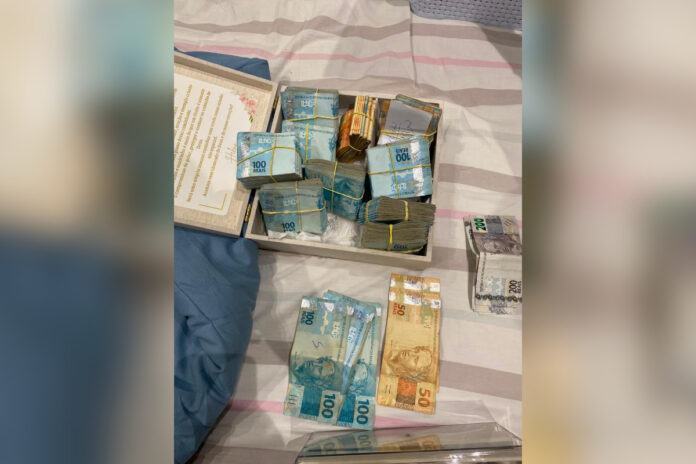 policia-apreende-r$-100-mil-em-operacao-contra-o-cv