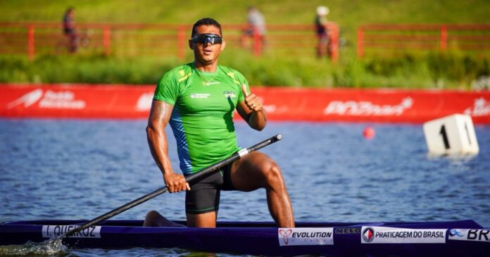 isaquias-queiroz-vence-bateria-e-avanca-a-semi-do-c1-1000m-no-mundial
