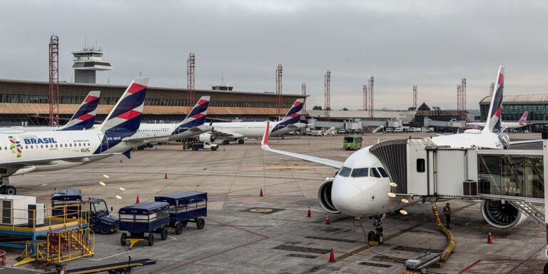 anvisa-atualiza-normas-de-biosseguranca-para-aeronaves-e-aeroportos