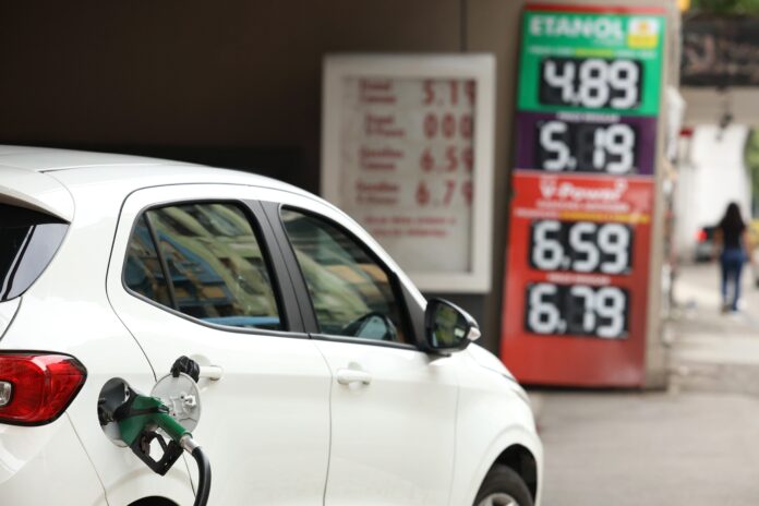 fazenda-prorroga-subsidio-de-gasolina-ate-9-de-setembro,-vence-mp