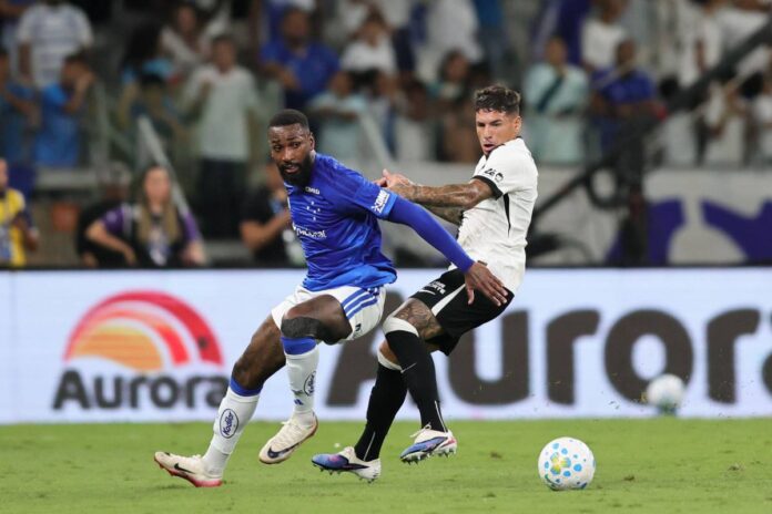 vasco-encara-cruzeiro-para-por-fim-ao-jejum-no-brasileirao