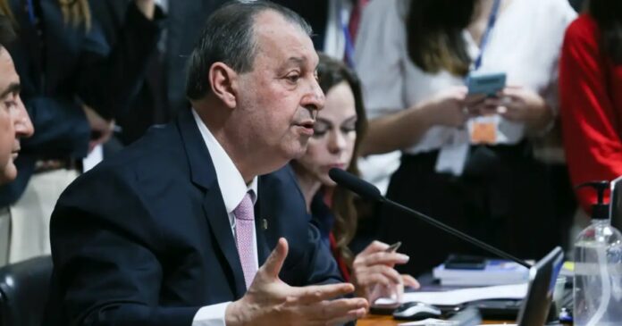 senador-apresenta-relatorio-que-mantem-proposta-de-encerrar-escala-6×1
