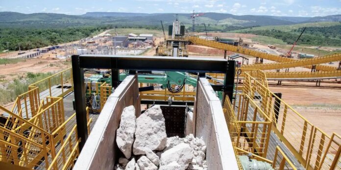 cmn-autoriza-credito-emergencial-para-fertilizantes-e-minerais-criticos