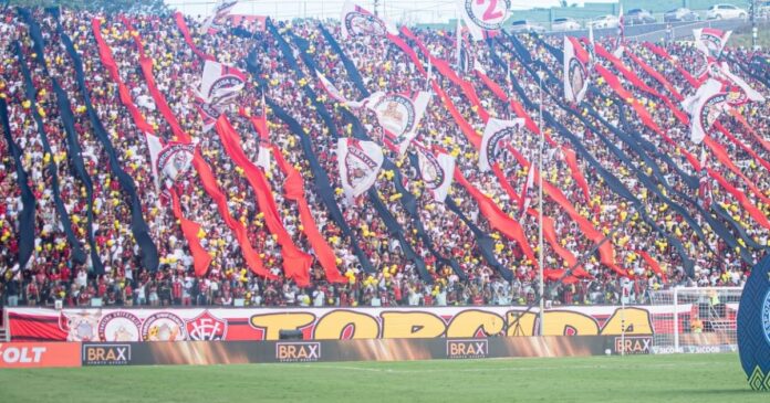 vitoria-confirma-20-mil-ingressos-para-decisao-contra-o-vasco-na-copa-do-brasil
