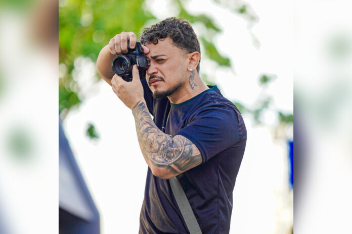 dupla-em-moto-mata-fotografo-a-tiros-em-frente-de-casa