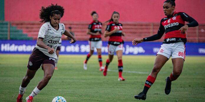 rubro-negro-vence-ferroviaria-por-1-a-0-nas-quartas-do-brasileirao-feminino