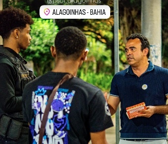 ronaldo-mansur-faz-visita-a-um-terreiro-e-retorna-a-cidade-natal-durante-o-dia-de-campanha