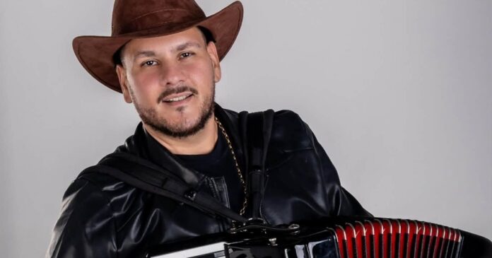 figura-da-axe-music-aposta-em-cantor-de-piseiro-e-arrocha