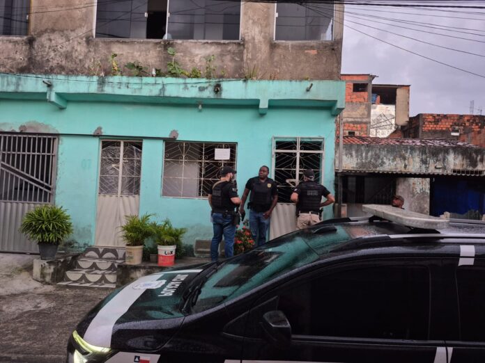 policia-civil-mira-furto,-receptacao-e-pirataria-de-celulares-em-salvador-e-rms
