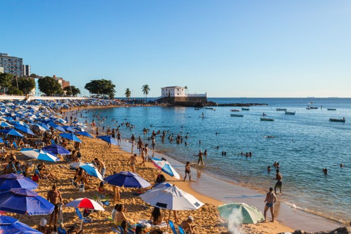 porto-da-barra:-salvador-inicia-instalacao-de-boias-nesta-terca