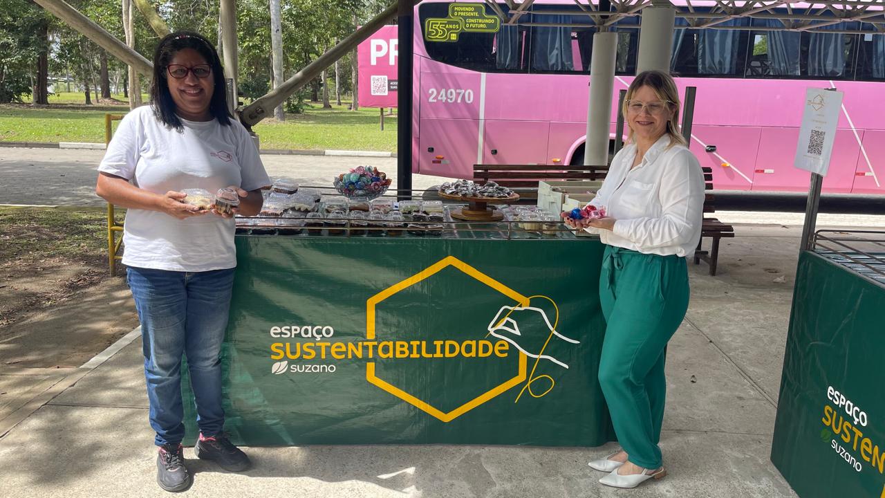 Dia do Feirante: Espaço Sustentabilidade impulsiona renda e empreendedorismo em comunidades do Sul da Bahia 1 Feirinha do Espaco Sustentabilidade na fabrica da Suzano em Mucuri Foto Divulgacao 2