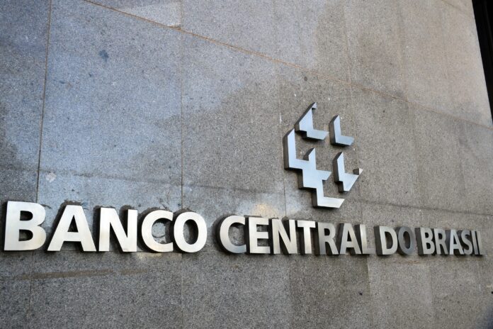 mercado-projeta-reducao-da-selic-para-13,75%