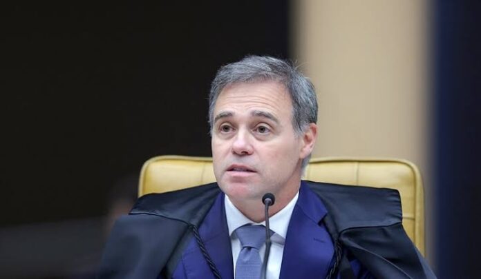 mendonca-nega-irregularidades-em-apuracao-de-mensagens-moraes-vorcaro