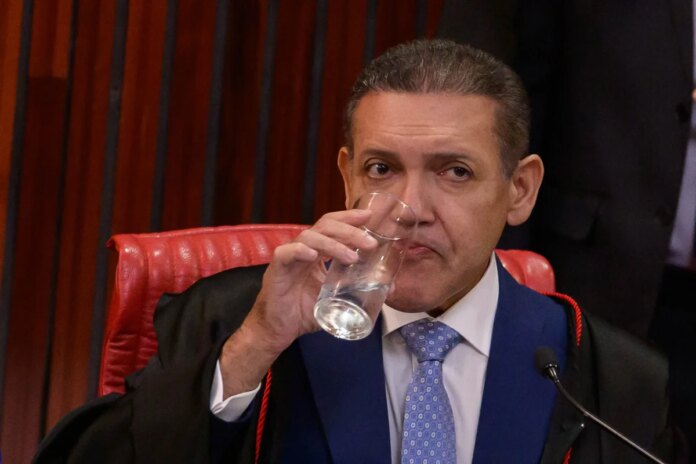 nunes-marques-se-declara-impedido-de-votar-no-caso-moraes