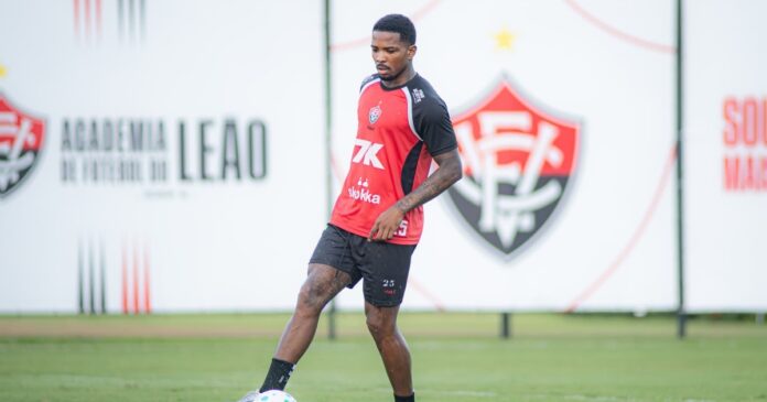 vitoria-inicia-treinamentos-para-enfrentar-o-cruzeiro-no-brasileirao