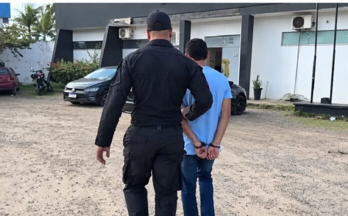 itabela:-suspeito-corta-energia-para-cameras,-preso-por-arrombar-lojas