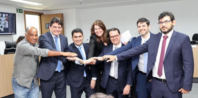 trt-ba-homologa-acordo-com-a-petrobras-de-r$-193-milhoes-para-761-trabalhadores