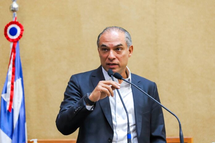 caso-master:-associacoes-de-servidores-investigadas-possuem-carteira-de-investimentos-de-r$-1-bilhao-na-bahia