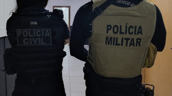policia-prende-dois-suspeitos-por-trafico-de-drogas-e-aliciamento-de-menores-no-sul-da-bahia