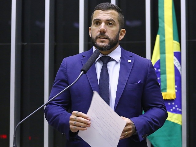 tse-ratifica-absolvicao-de-candidatos-a-prefeito-e-vice-de-niteroi
