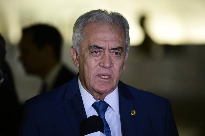 pf-aponta-mensagens-que-mostram-vorcaro-chamando-otto-alencar-de-‘conselheiro’-e-‘comandante’
