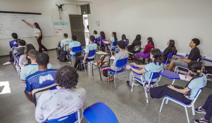 conselhos-tutelares-de-salvador-registraram-mais-de-mil-casos-de-violacao-de-direitos-de-criancas-encaminhados-por-escolas-em-2025