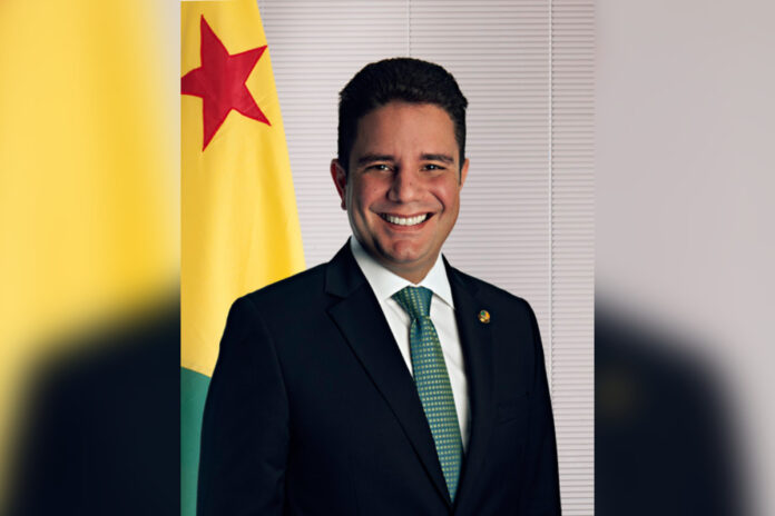 pf-investiga-ex-governador-do-acre-por-desvio-de-verba-e-lavagem-de-dinheiro