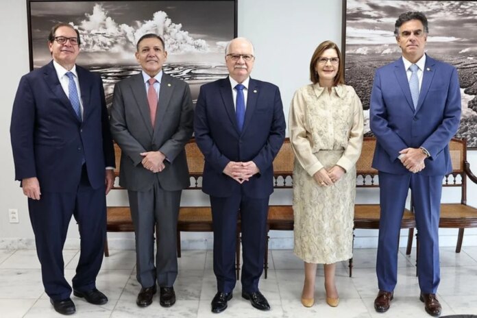 fachin-convoca-presidentes-de-tribunais-para-debater-ia-no-judiciario