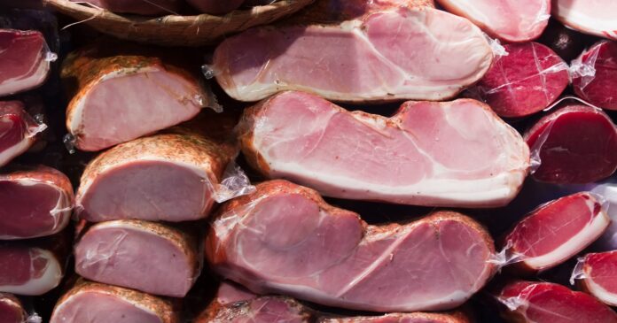 uniao-europeia-interrompe-fornecimento-de-carne-e-aves-do-brasil,-com-prejuizo-de-713-milhoes-de-euros