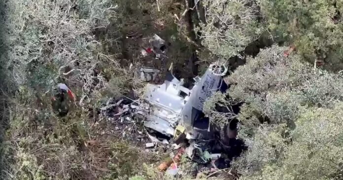 bombeiro-localiza-helicoptero-com-cantor-rick;-aeronave-destruida