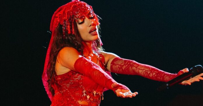 anitta-declara-para-salvador-apos-turne-equilibrivm-com-show-esgotado