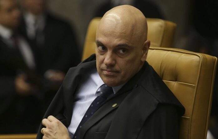 mensagens-indicam-que-vorcaro-autorizou-cartoes-de-r$-300-mil-para-filhos-de-alexandre-de-moraes