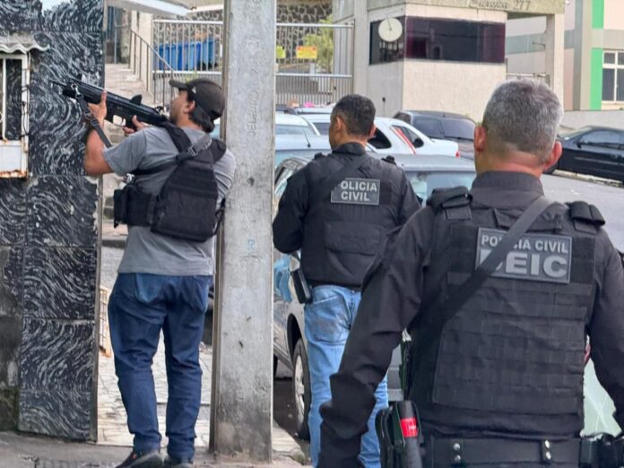operacao-policial-mira-suspeitos-de-extorsao-contra-turistas-no-farol-da-barra,-em-salvador