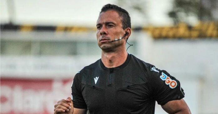 arbitro-que-comandou-bragantino-x-bahia-volta-a-apitar;-confira-escala