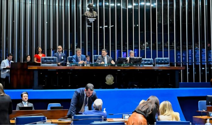 senado-aprova-mp;-com-sancao,-revogacao-da-taxa-das-blusinhas-vira-lei