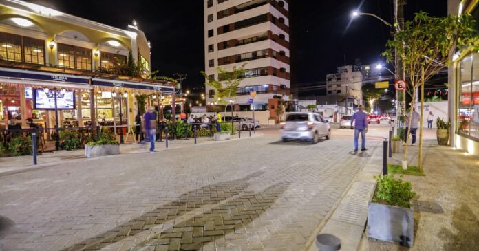 pituba:-rua-de-bares-recebe-requalificacao-pela-prefeitura-de-salvador