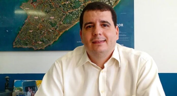 coordenador-de-acm-neto,-ex-prefeito-de-xique-xique,-e-condenado-a-devolver-r$-8,9-milhoes-por-fraude-na-saude